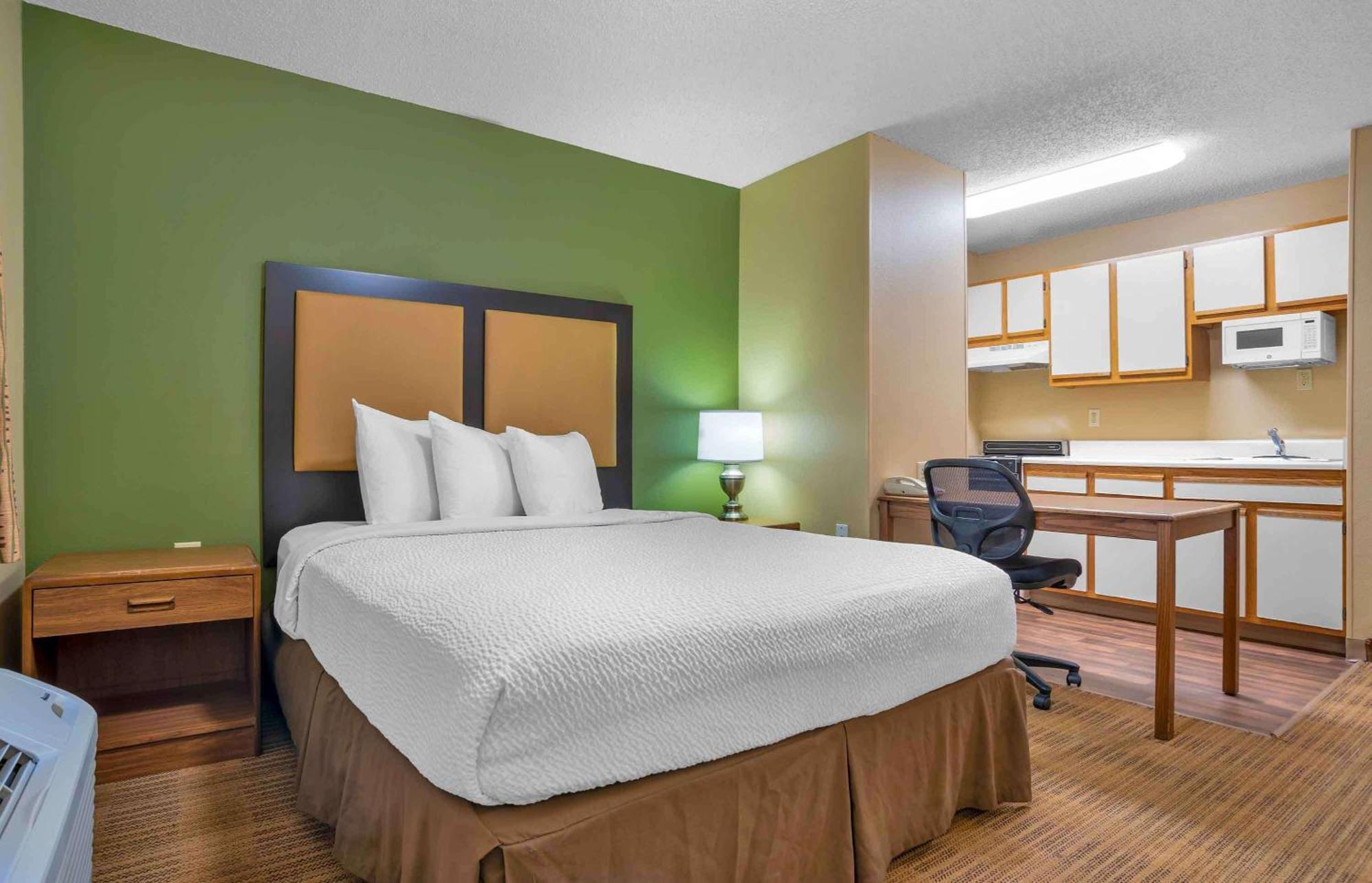 Suburban Studios Indianapolis Northwest - College Parks Esterno foto