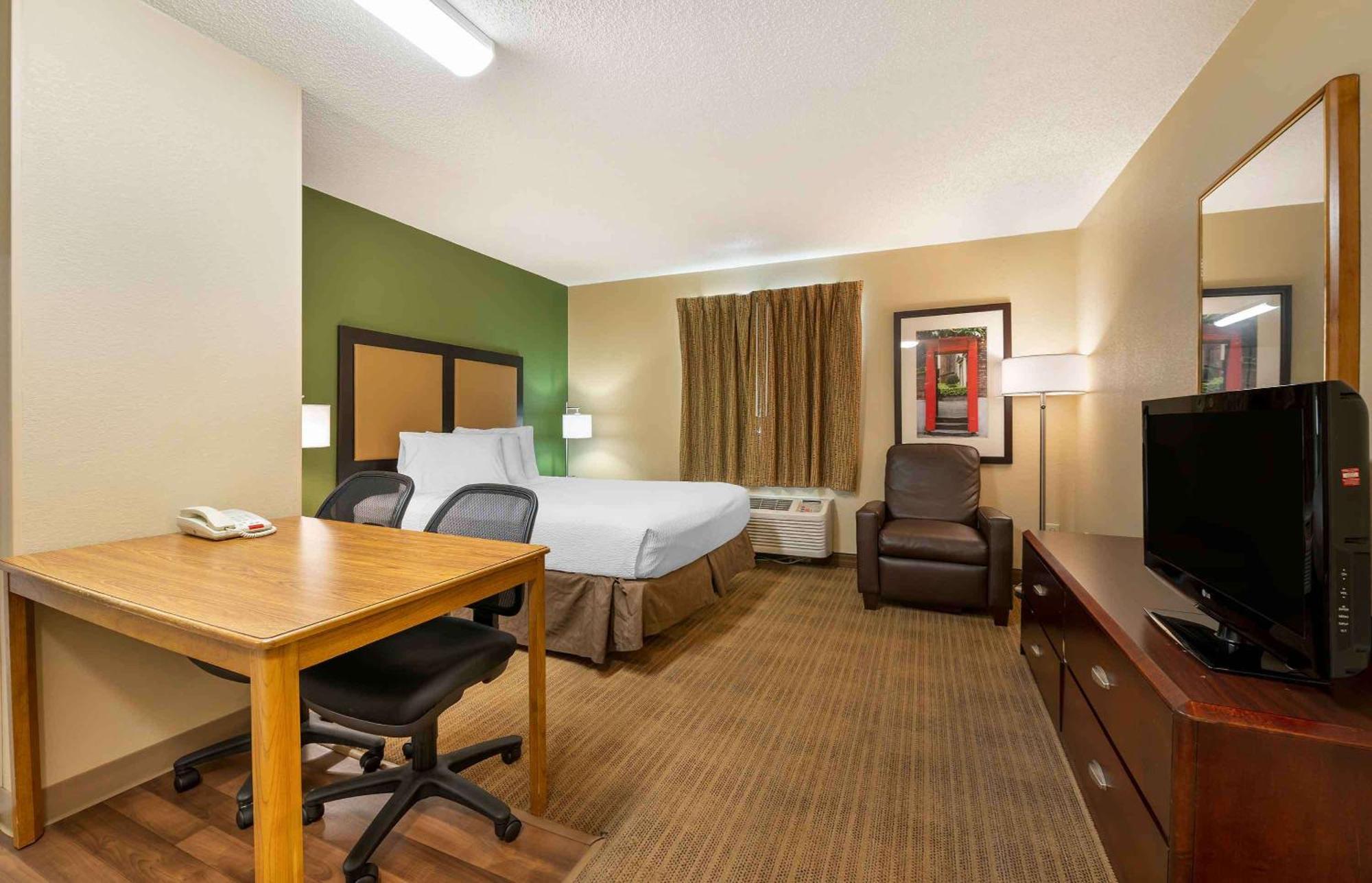 Suburban Studios Indianapolis Northwest - College Parks Esterno foto