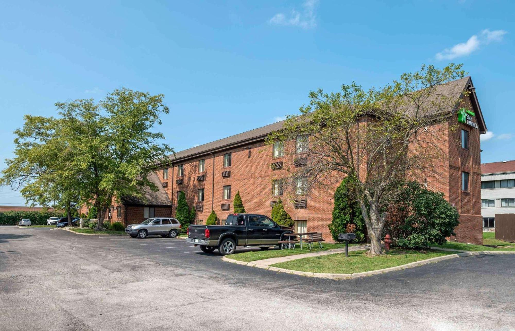 Suburban Studios Indianapolis Northwest - College Parks Esterno foto